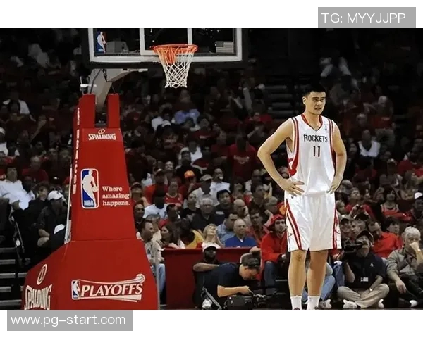 姚明在节目采访中分享篮球生涯与人生哲学的深刻见解与感悟