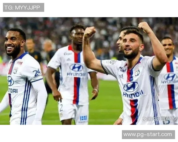 欧联杯焦点战里昂与那不勒斯互交白卷红牌事件引发全场热议