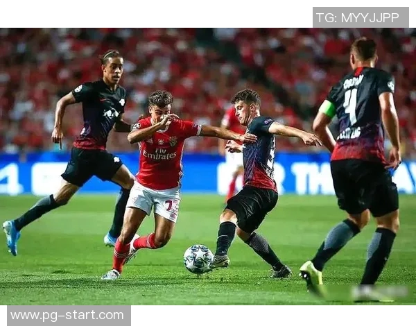 德甲精彩对决本菲卡逆转里昂全场沸腾转会传闻引关注