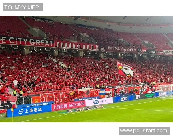 中超激战AC米兰3-0战胜拜仁绝杀时刻点燃全场激情 中超激战AC米兰3-0战胜拜仁绝杀时刻点燃全场激情